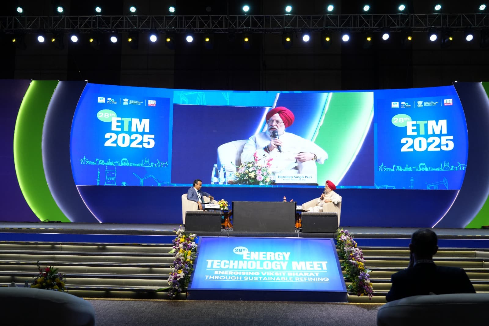 28th ETM event moment 1